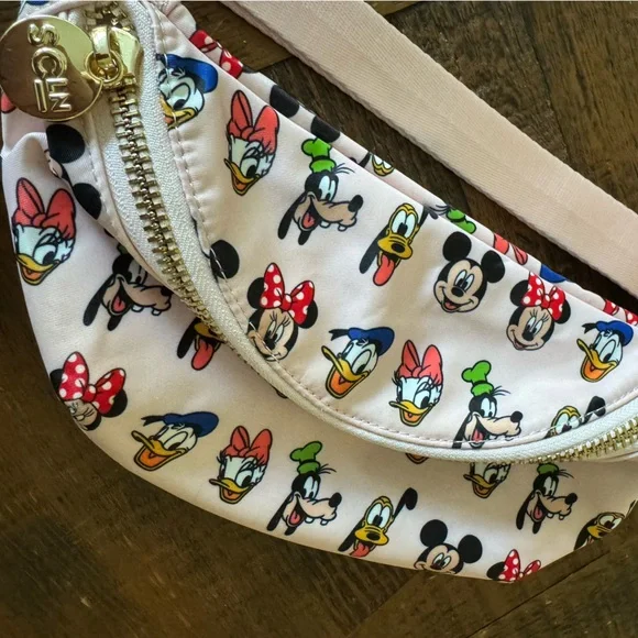 Stoney Clover Lane X Disney Sensational 6 Mickey&Friends Original Fanny Pack-EUC - Picture 3 of 6